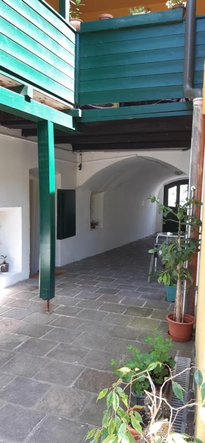 Apartment mit 1 Schlafzimmer in Altstadthaus Sankt Veit an der Glan Exterior foto